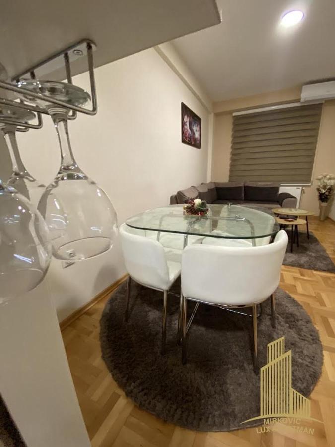 Mirkovic Lux Apartman Ni Εξωτερικό φωτογραφία